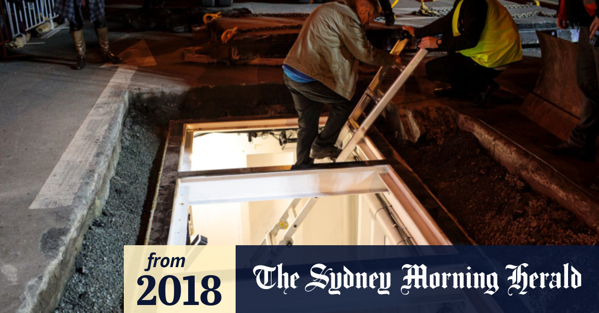 Buried alive Performance artist Mike Parr begins 72hour entombment